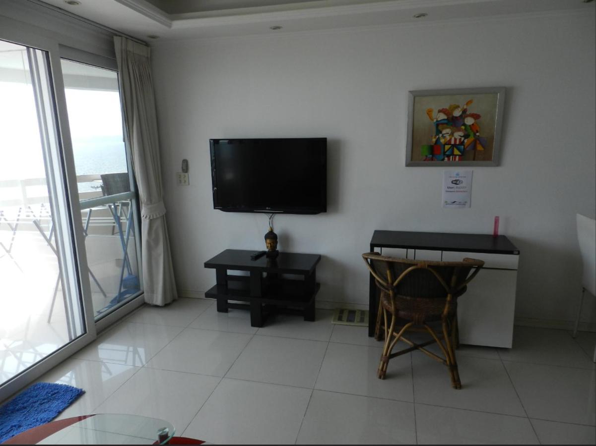 Jomtien Plaza Condotel Esterno foto