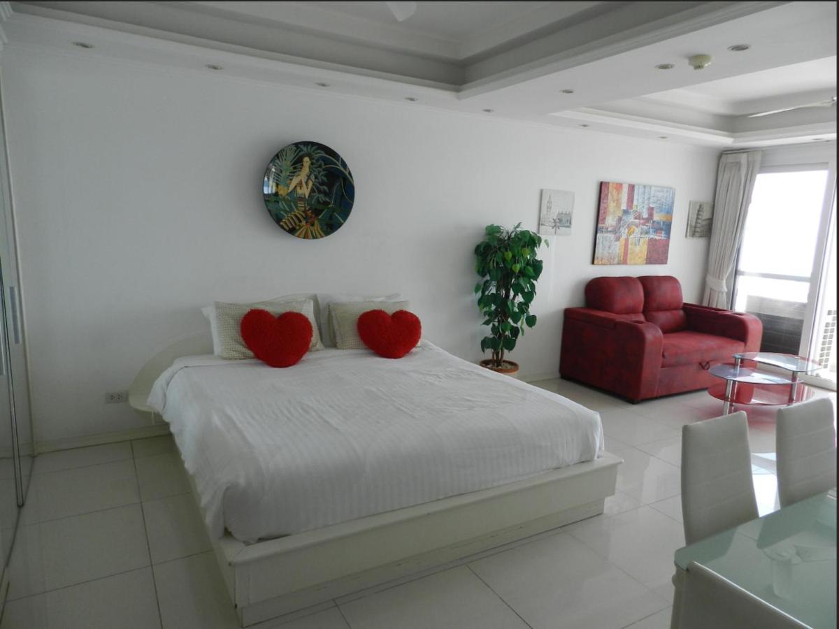 Jomtien Plaza Condotel Esterno foto