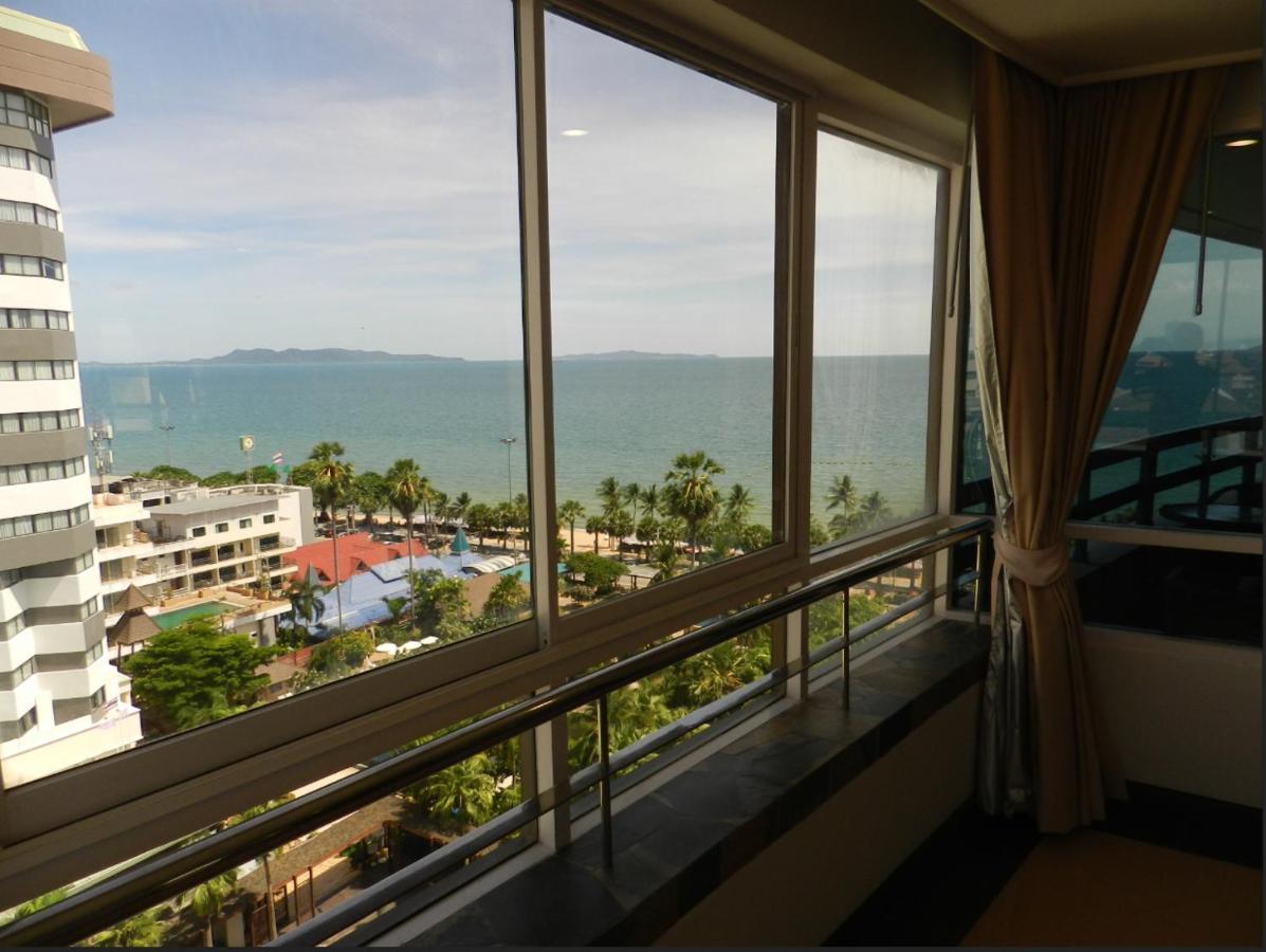 Jomtien Plaza Condotel Esterno foto