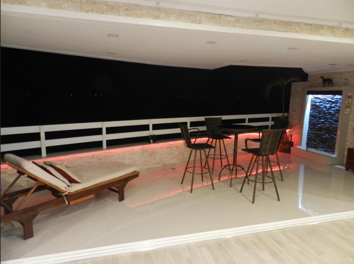 Jomtien Plaza Condotel Esterno foto