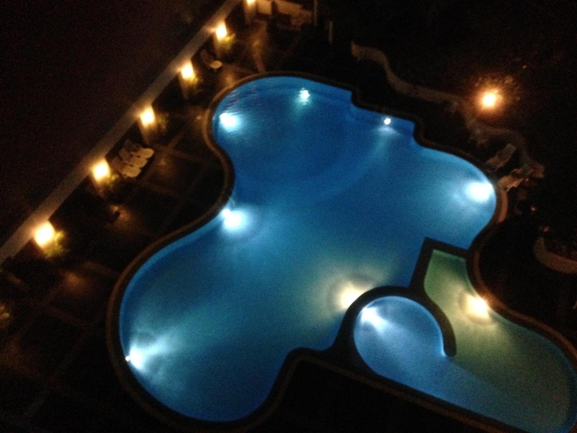 Jomtien Plaza Condotel Esterno foto