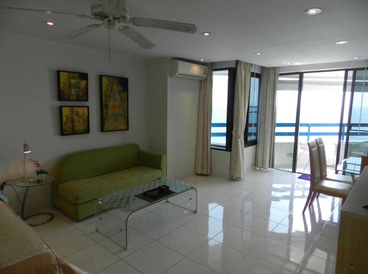 Jomtien Plaza Condotel Camera foto