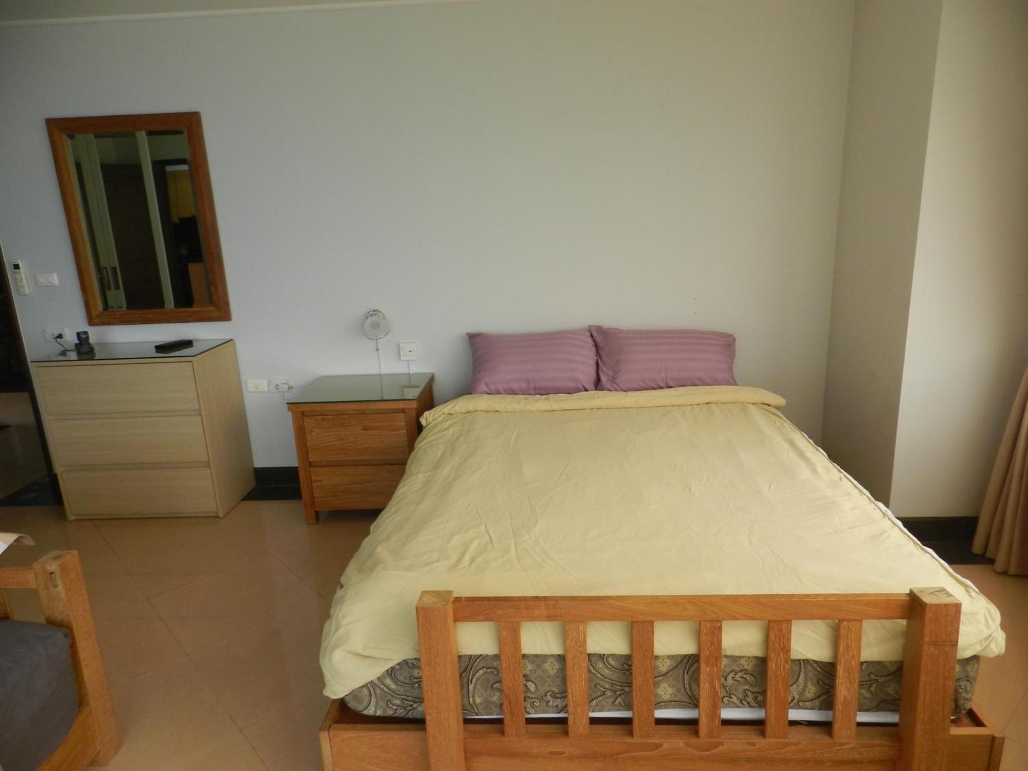 Jomtien Plaza Condotel Esterno foto
