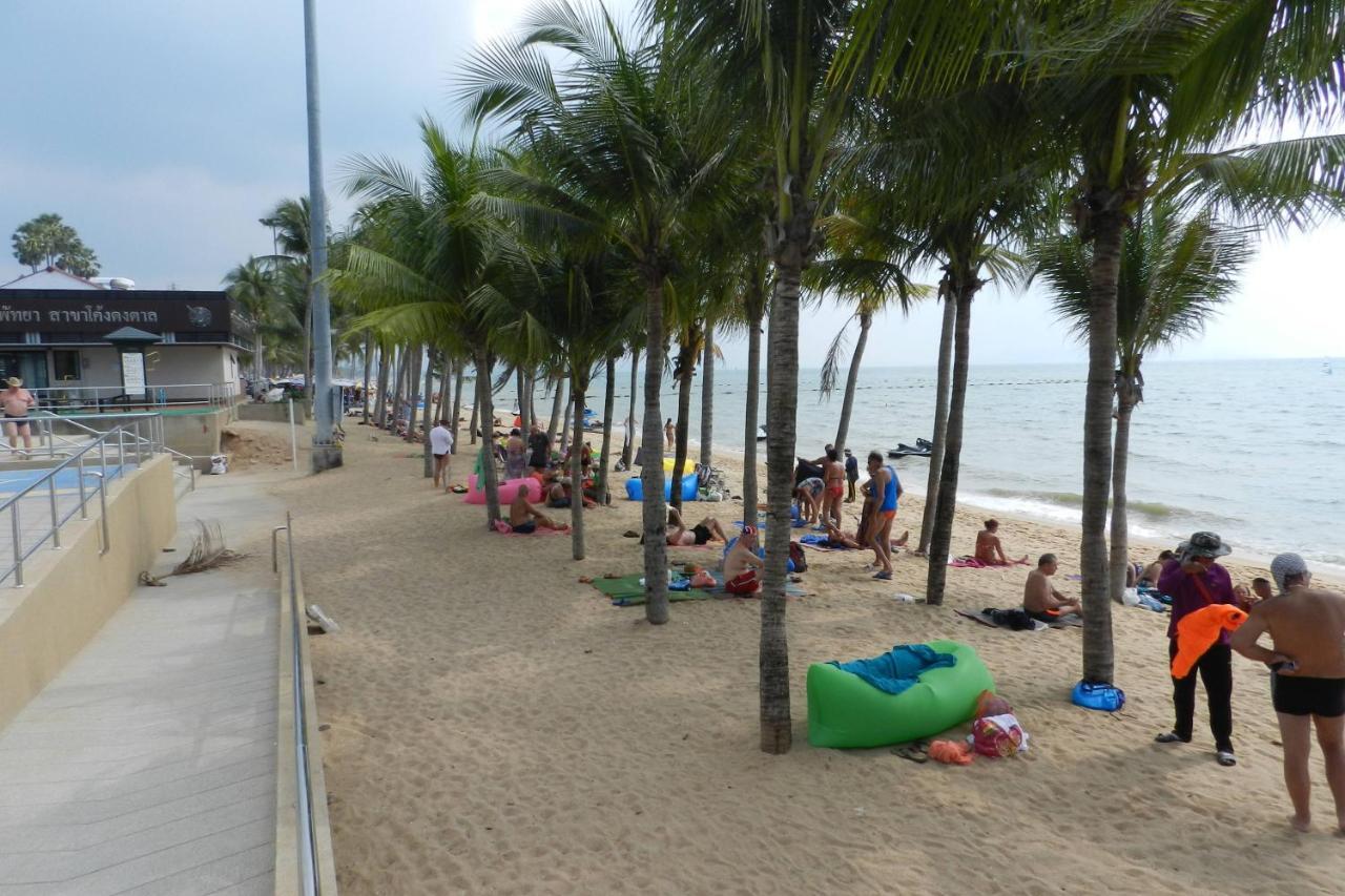 Jomtien Plaza Condotel Esterno foto